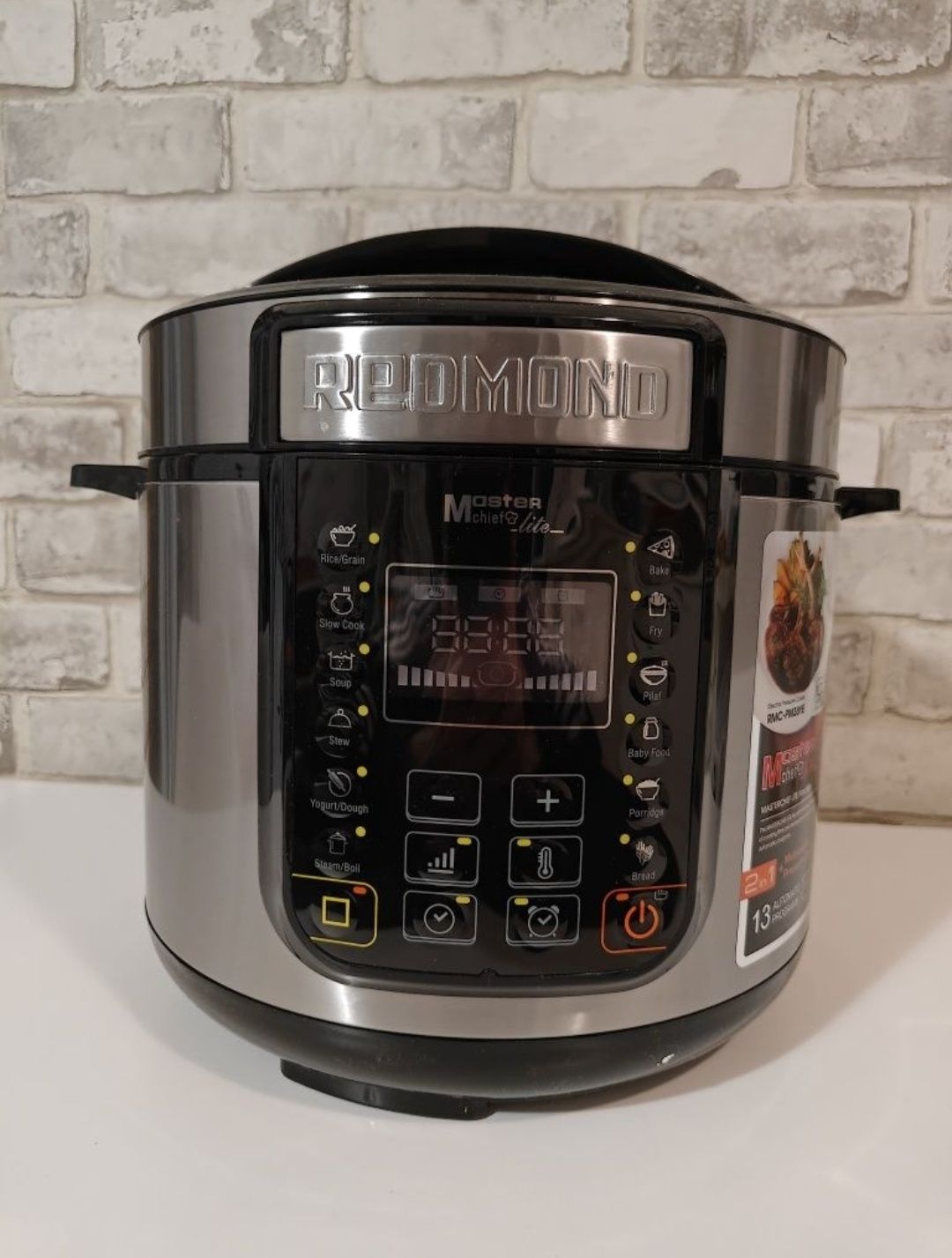 Multicooker Redmond RMC-PM381E