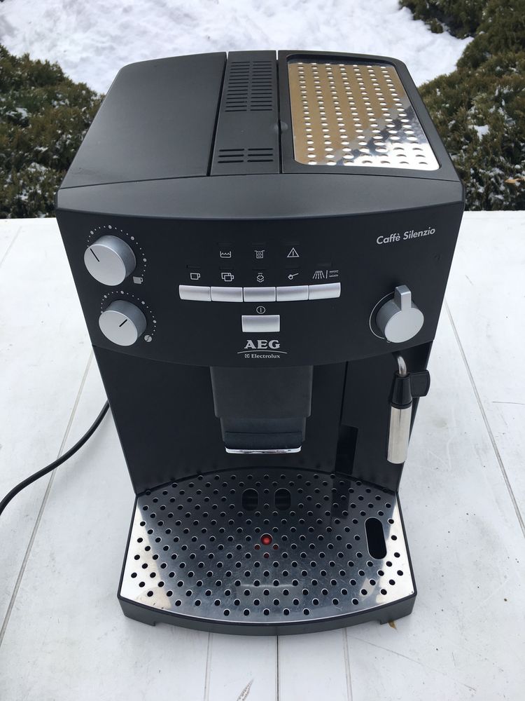 Кофемашина Delonghi