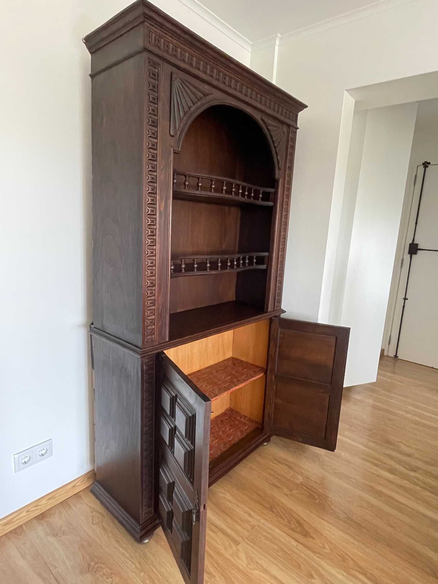 Móvel antigo de sala de madeira maciça