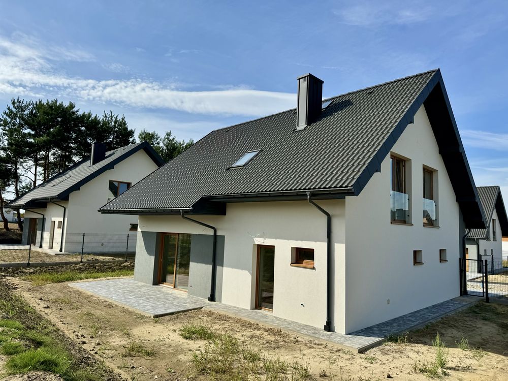 Dom w Dąbrowie gm. Kłaj