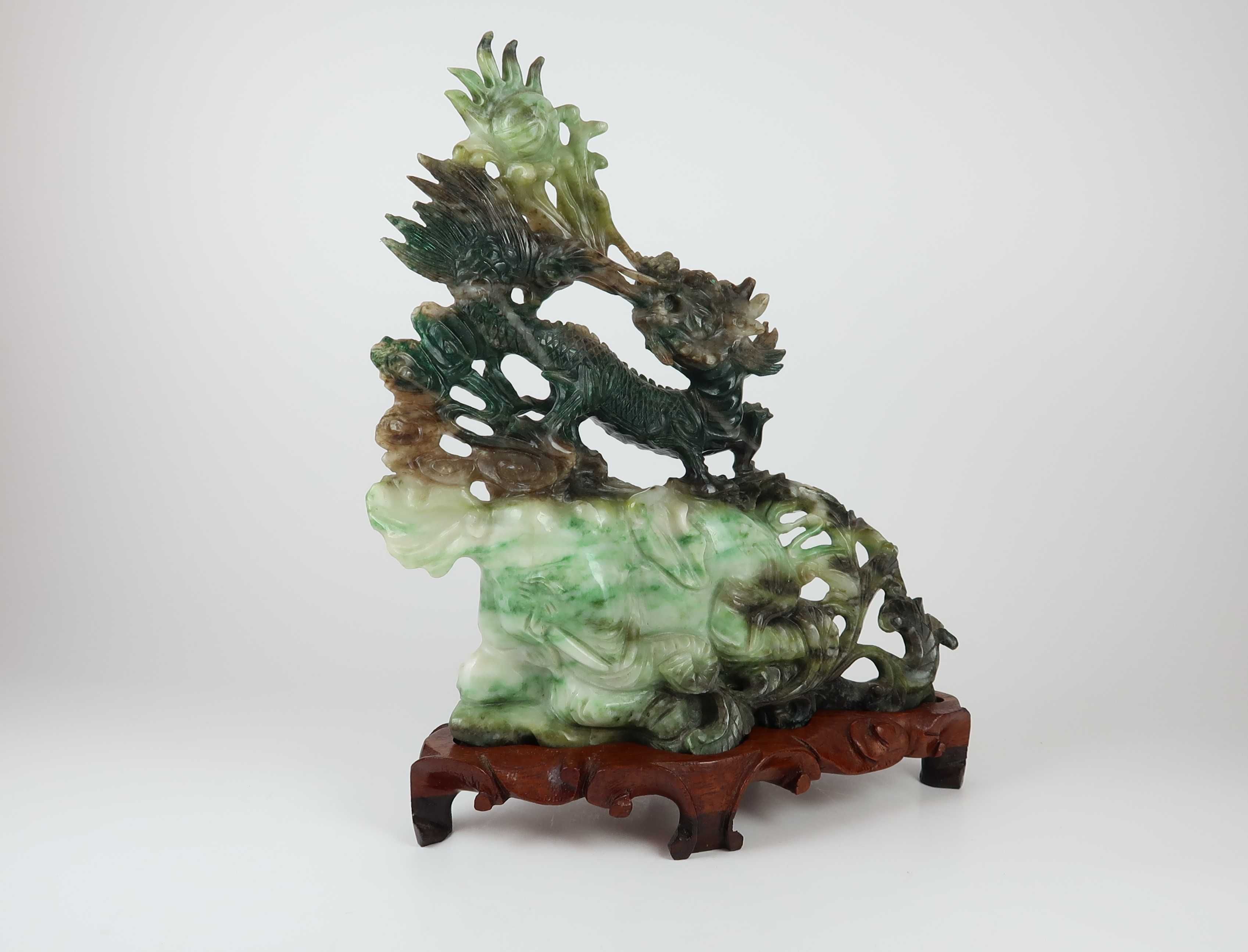 Escultura da China (Jade ? / Jadeite ?) - Ref 1