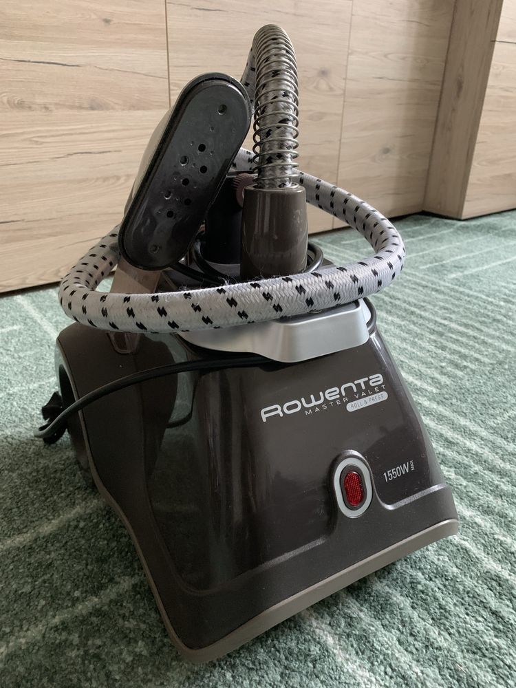 Парова праска Rowenta MASTER Valet ROLL & PRESS 1550 W