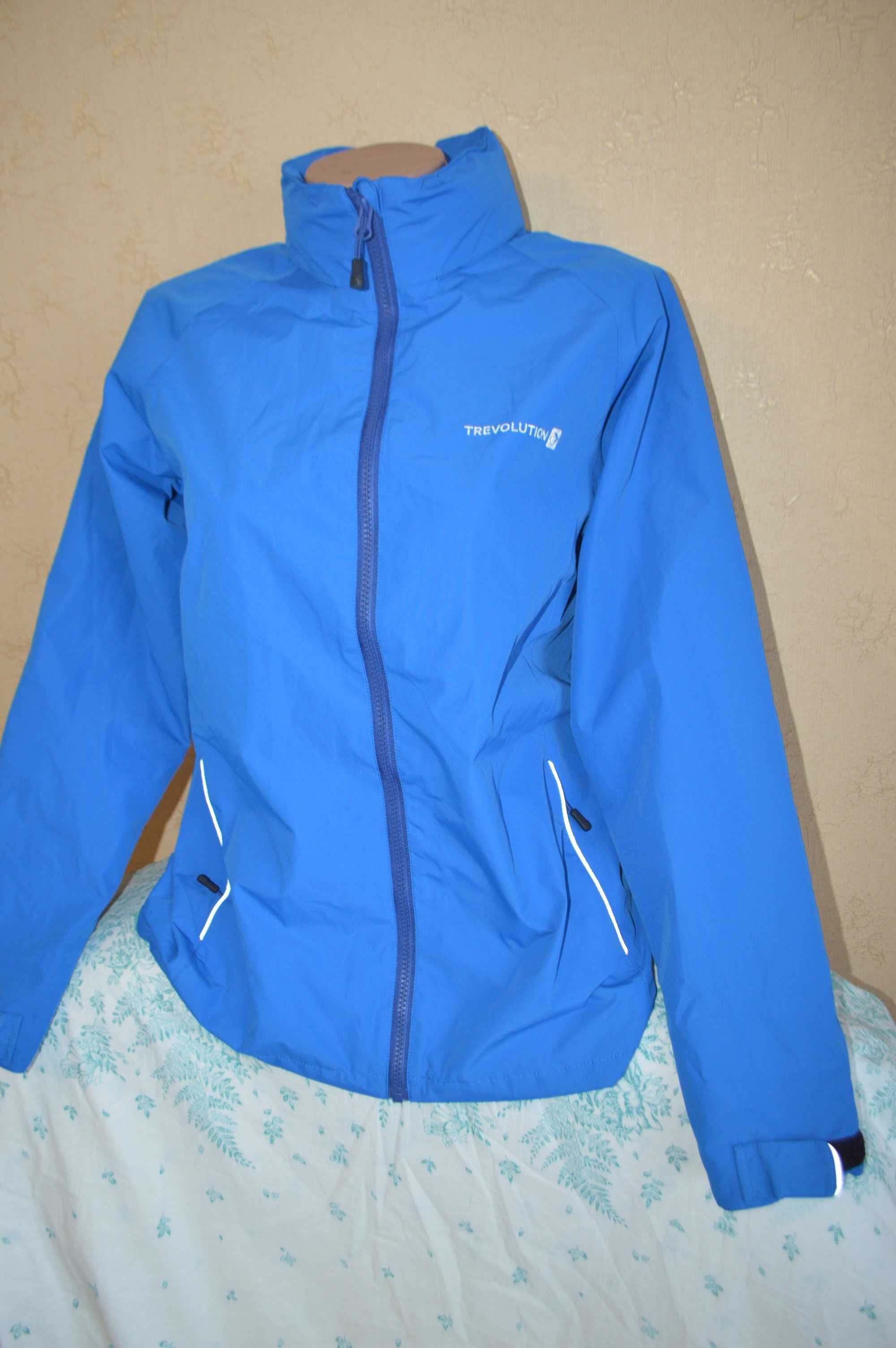 Куртка жіноча TREVOLUTION waterproof  5000 L