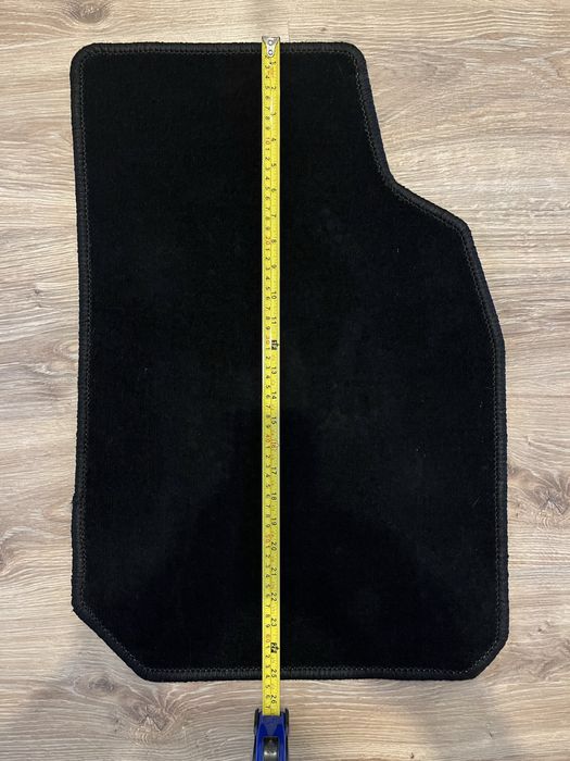 Dywaniki samochodowe welurowe