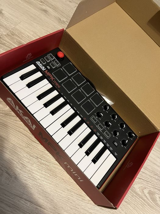 Akai MPK Mini MKII