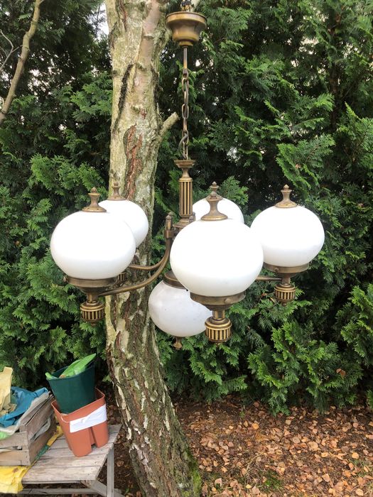 Ładny , duży mosiężny żyrandol styl wiedeński