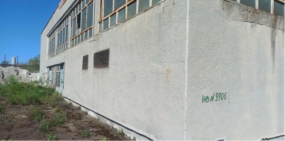 Продаж виробничого приміщення 1 318 м² + ділянка 25 соток