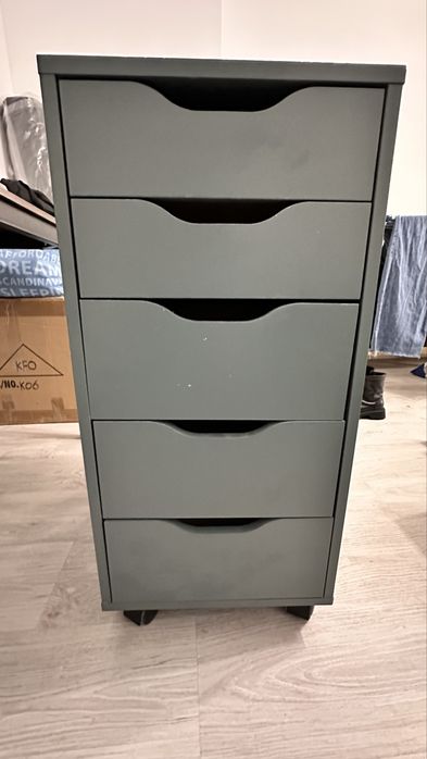Komoda Ikea w dobrym stanie