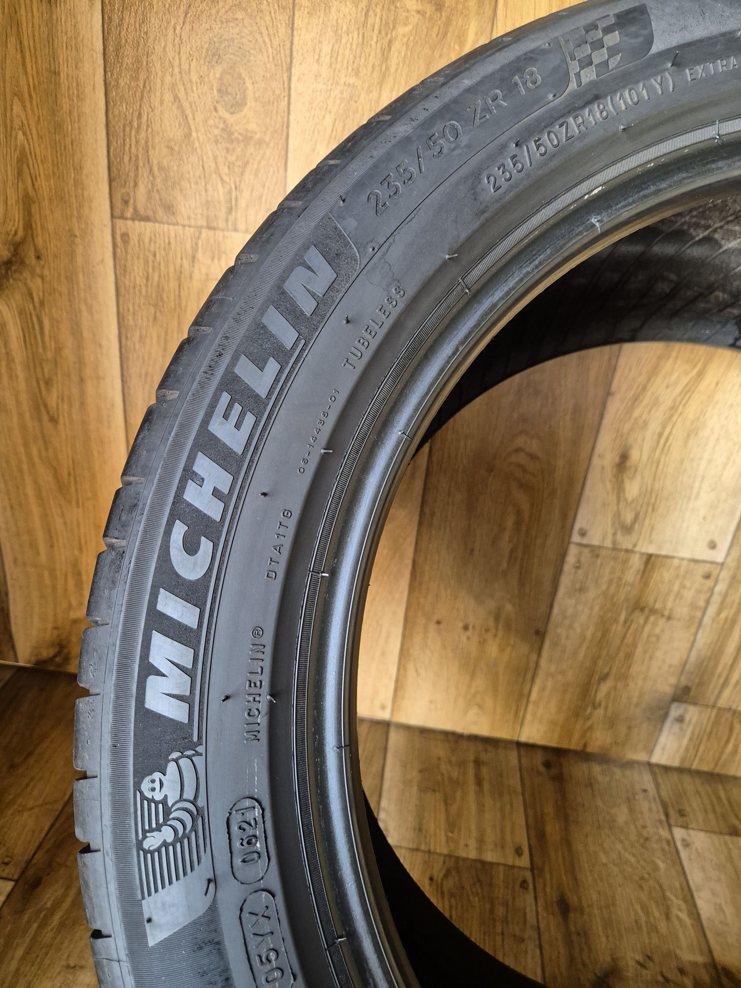 235/50/18 Michelin Para Lato stan bdb