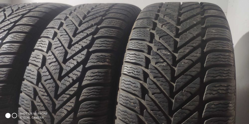 Opony 205/55R16 DĘBICA zima FRIGO 2 II para 2szt ładne jak nowe