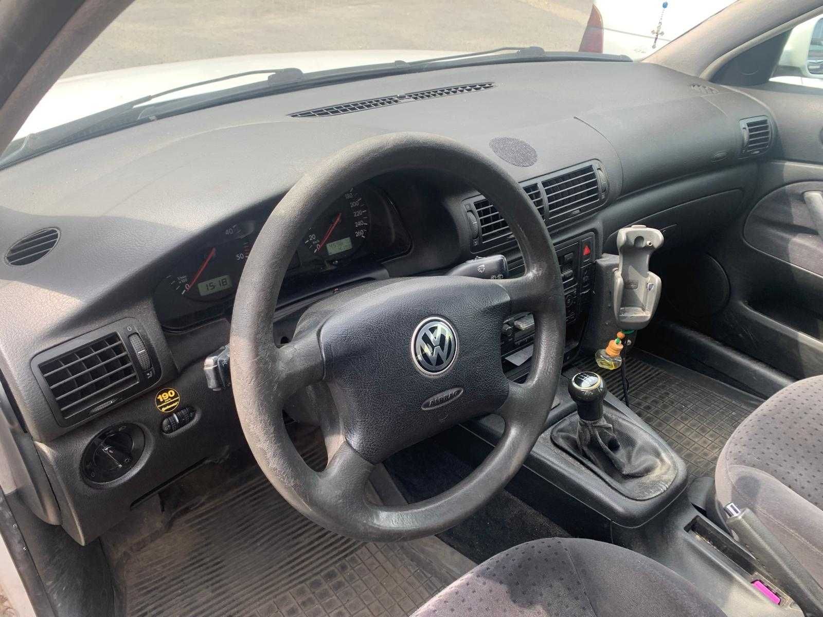 VW Passat 1,9 TDI, 2000r, - w całości lub na części