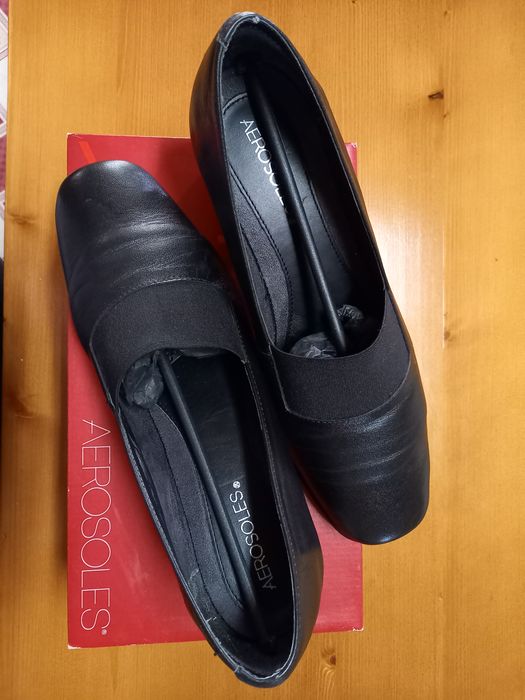 Sapatos novos da marca Aerosoles