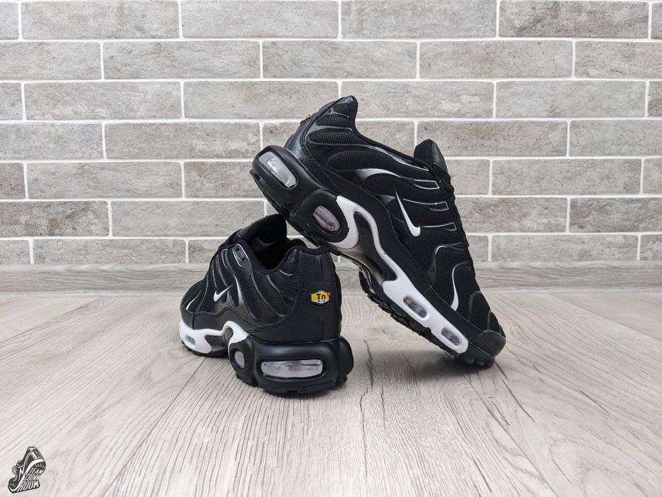 Чоловічі кросівки Nike Air Max Plus \ Найк Аір Макс Плюс \ 43