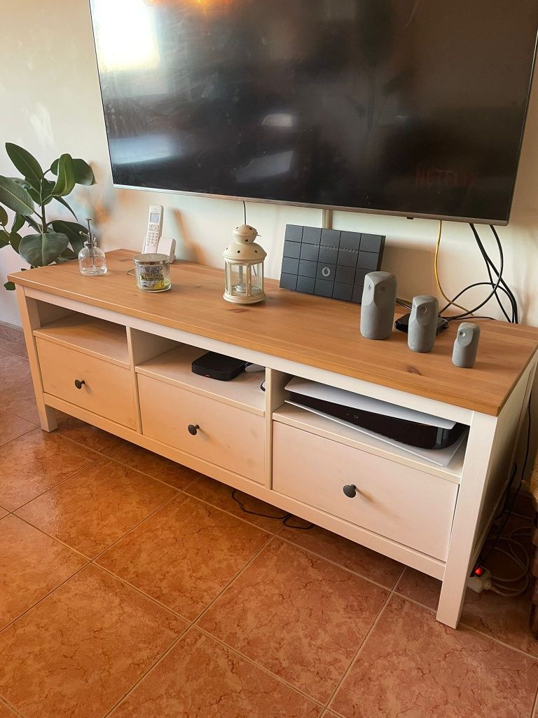 Móvel TV IKEA 1,48m x 47cm 57cm altura