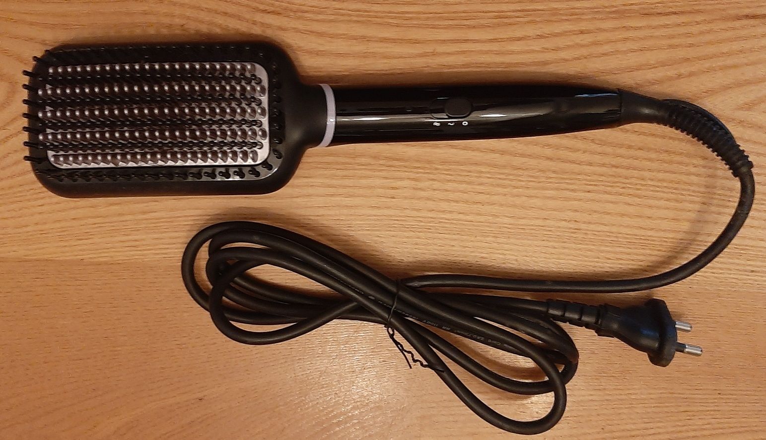 Выпрямитель волос Philips BHH880
Выпрямитель волос
Выпрямитель волос P