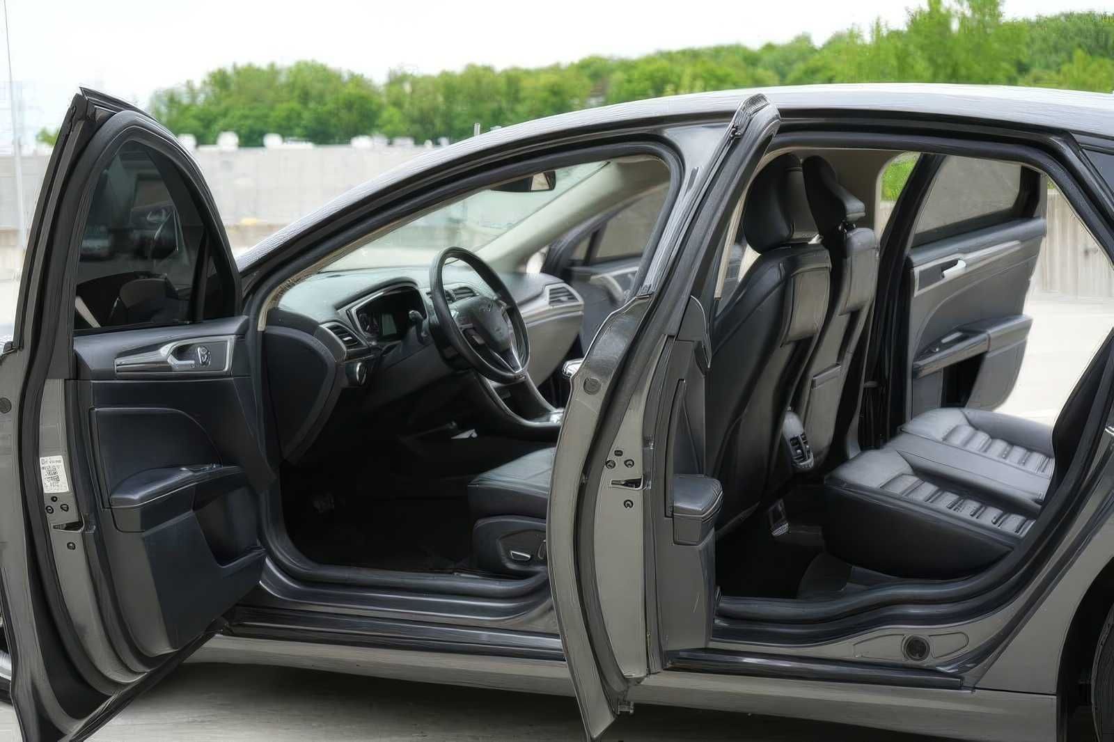 2020 Ford Fusion SEL