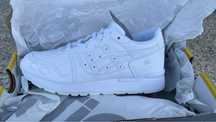 Saoatilhas Asics ainda com etiqueta nunca usadas