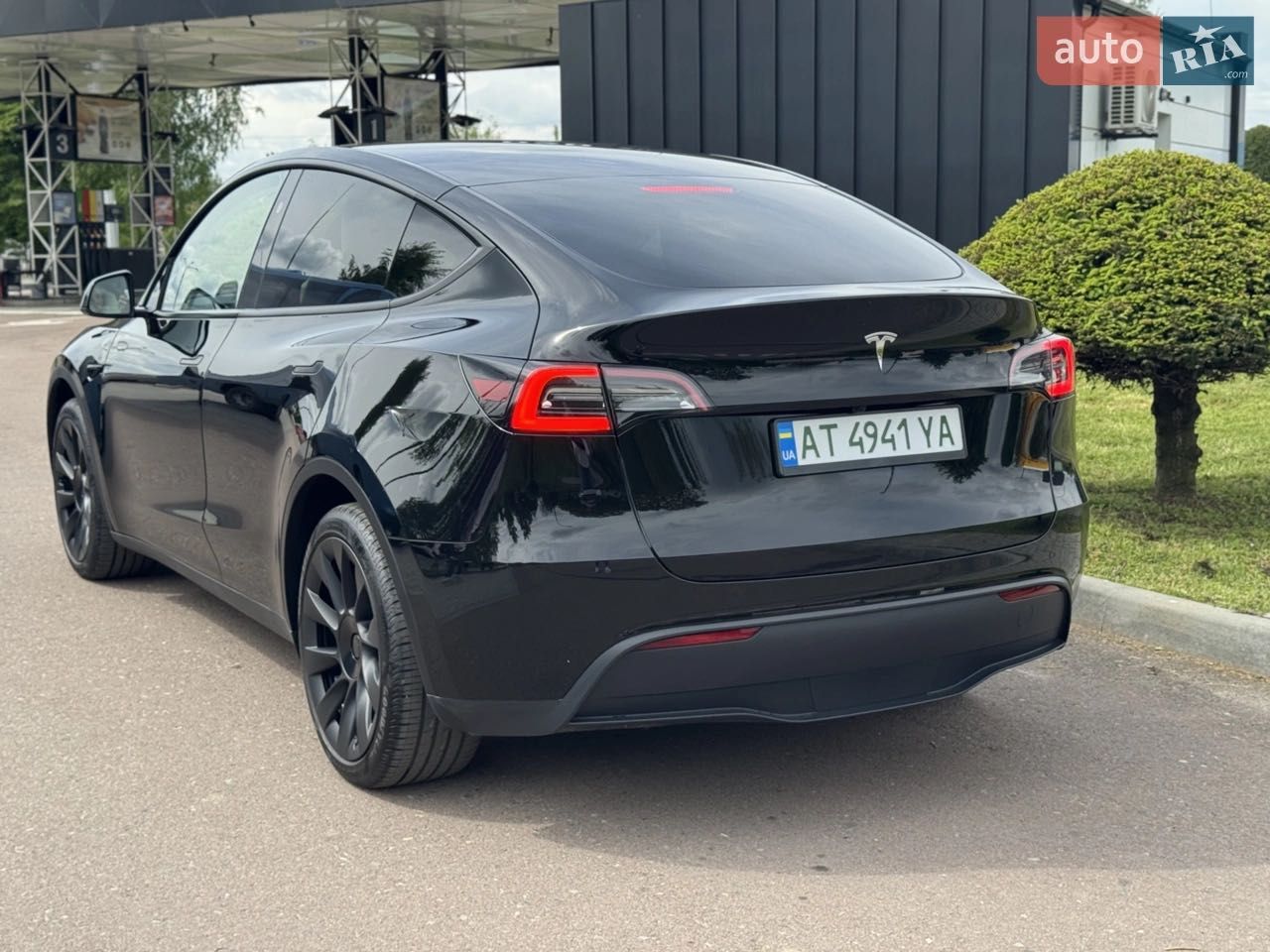 Tesla Model Y Standard Range RWD 2024 | MCU 4.0 | Автопілот | 8 000 км