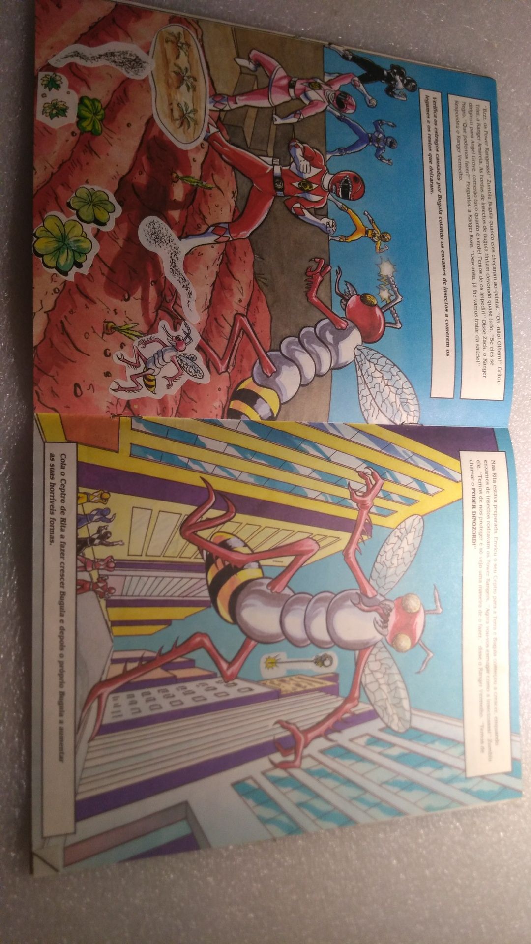 Raro livro de autocolantes Power Rangers 1994