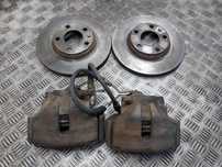 TARCZE HAMULCOWE PRZÓD + KLOCKI + ZACISKI VOLKSWAGEN PASSAT B5 1.8 T