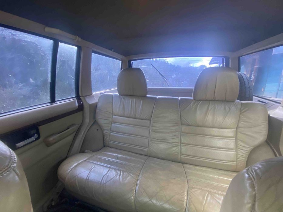 Джіпа черокі 2,5 турбо Дизель 1991 року пробіг