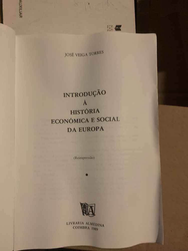 Livro “Introdução à história económica e social da Europa”