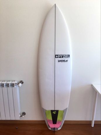 Prancha Surf 6"6 - Pyzel Gremlin 1ano uso
