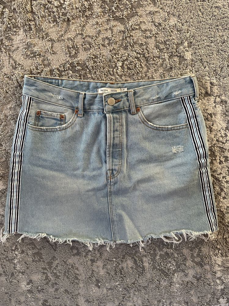 Jeansowa spódnica mini Bershka