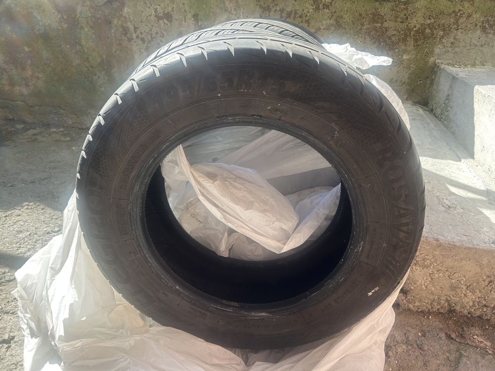 Продам диски з шинами , r15 орегінал