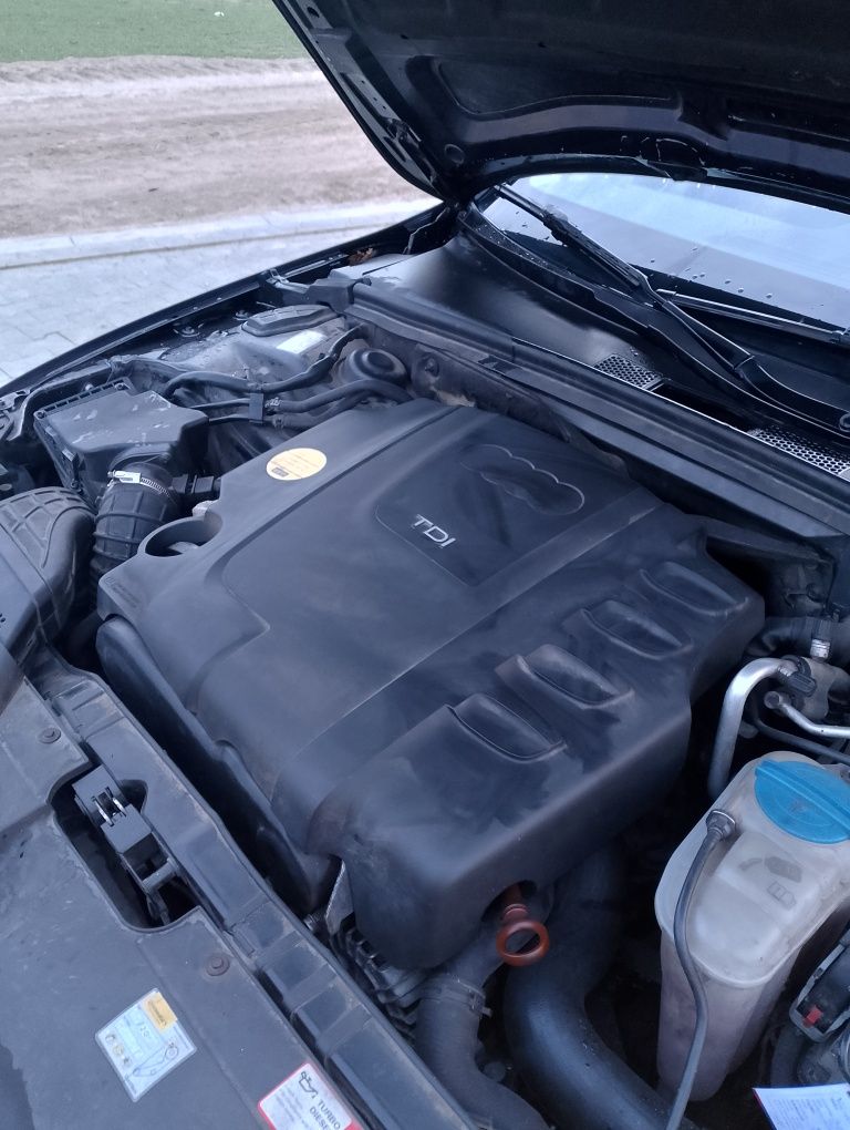 Audi A4b8 2.0 TDI 2008r.