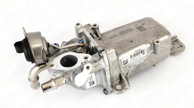 Охолоджувач EGR 2.3 dci Opel Movano 3 Renault Master 3 147353981R ЕГР