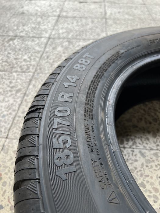 Pneus semi-novos 185/70R14