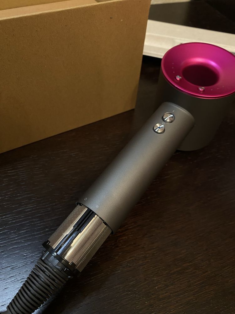 Фен Dyson supersonic HD08