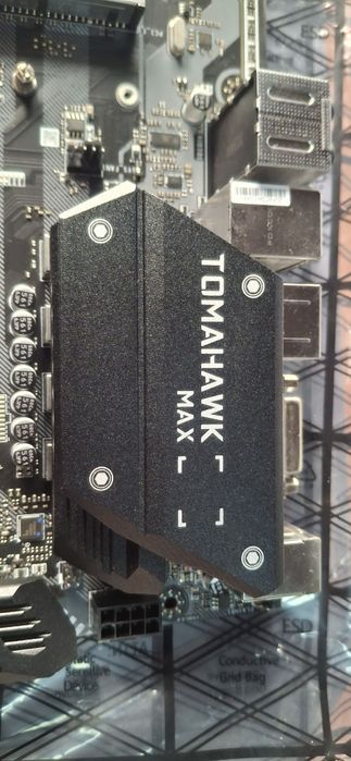 Placa gráfica MSI Tomahawk b450 max II