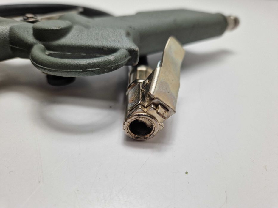 Pistolet do pompowania Manometr
