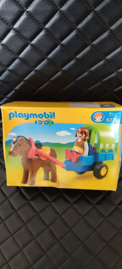 Playmobil 6779 - 1.2.3 Pony Wagon, nunca aberto. 
Caixa original envel