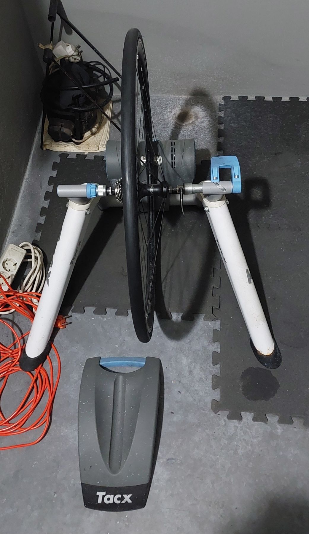 Rolo para bicicleta usado como novo