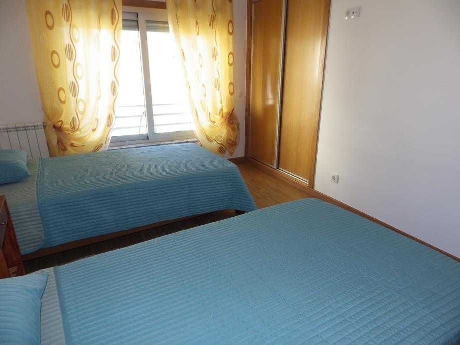 Apartamento T2 para férias com piscina