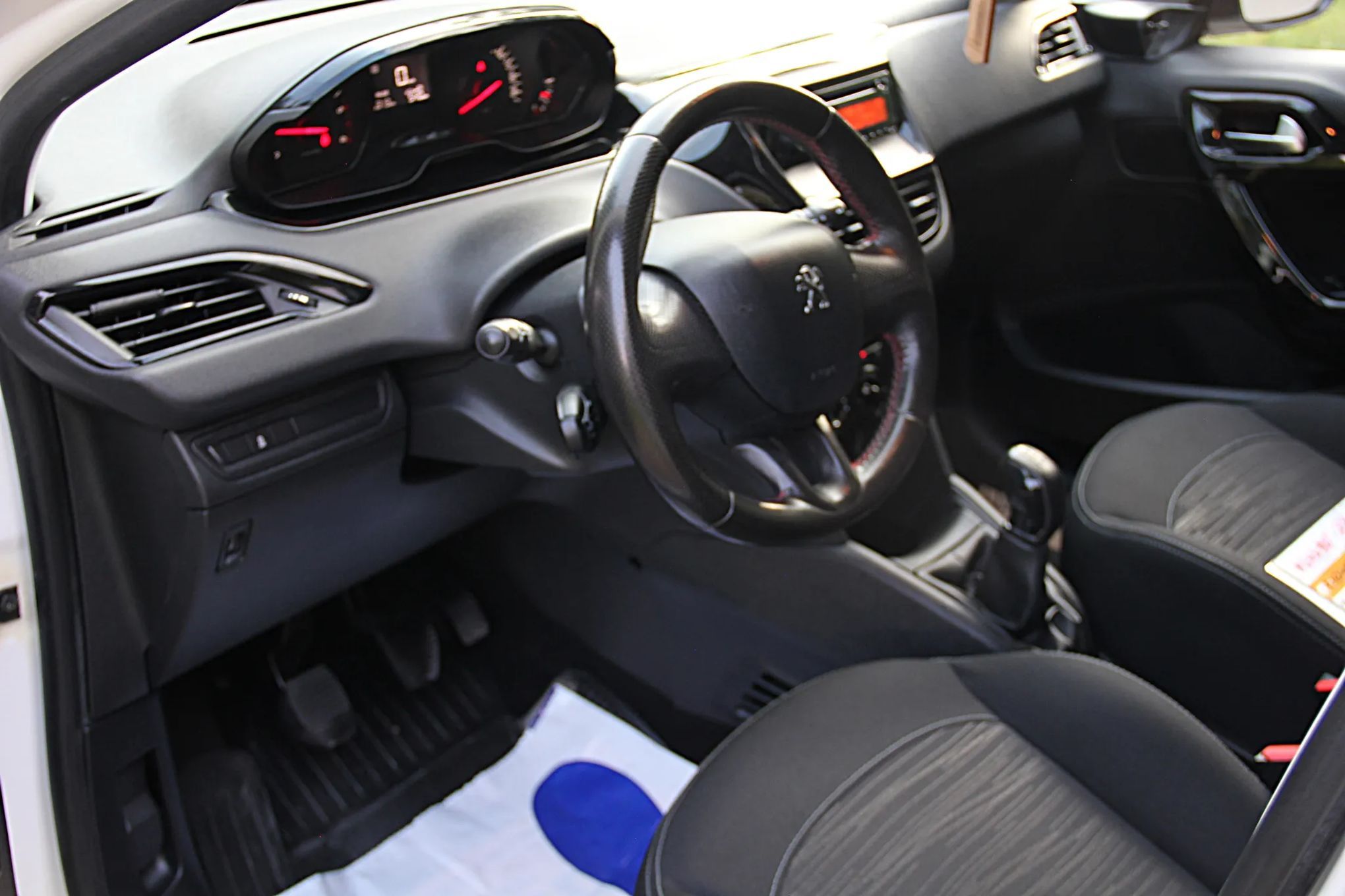 Peugeot 208 208 102KM CHIP CIĘŻAROWY 2-Osobowy VAT-1 2XLEDY Klima Tempomat ASO!