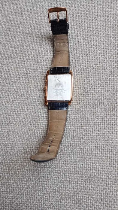 Zegarek Lorus bardzo ładny elegancki złoto krokodyla skóra VD86-x001