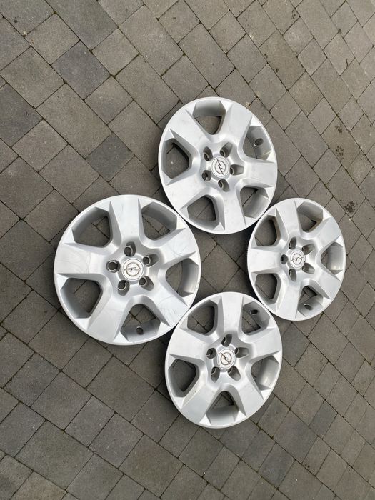 Структурні диски Opel 5 110 R16 et 39 з ковпаками