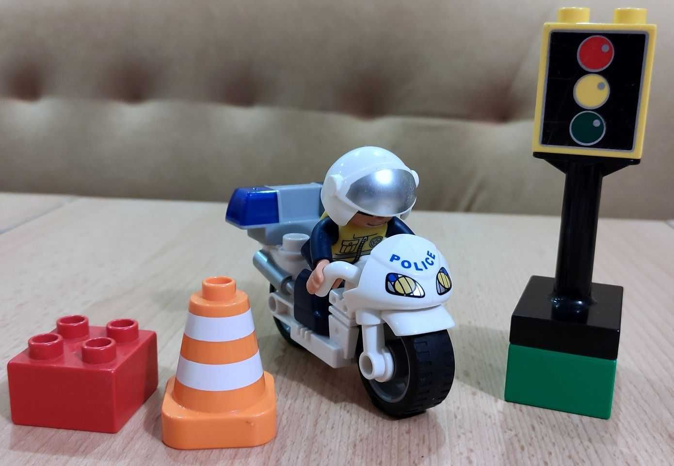 LEGO 5679 Duplo Police Bike