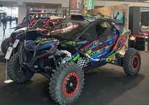 Can-Am Maverick R X RS DCT Triple Black 2024 demonstracyjny
