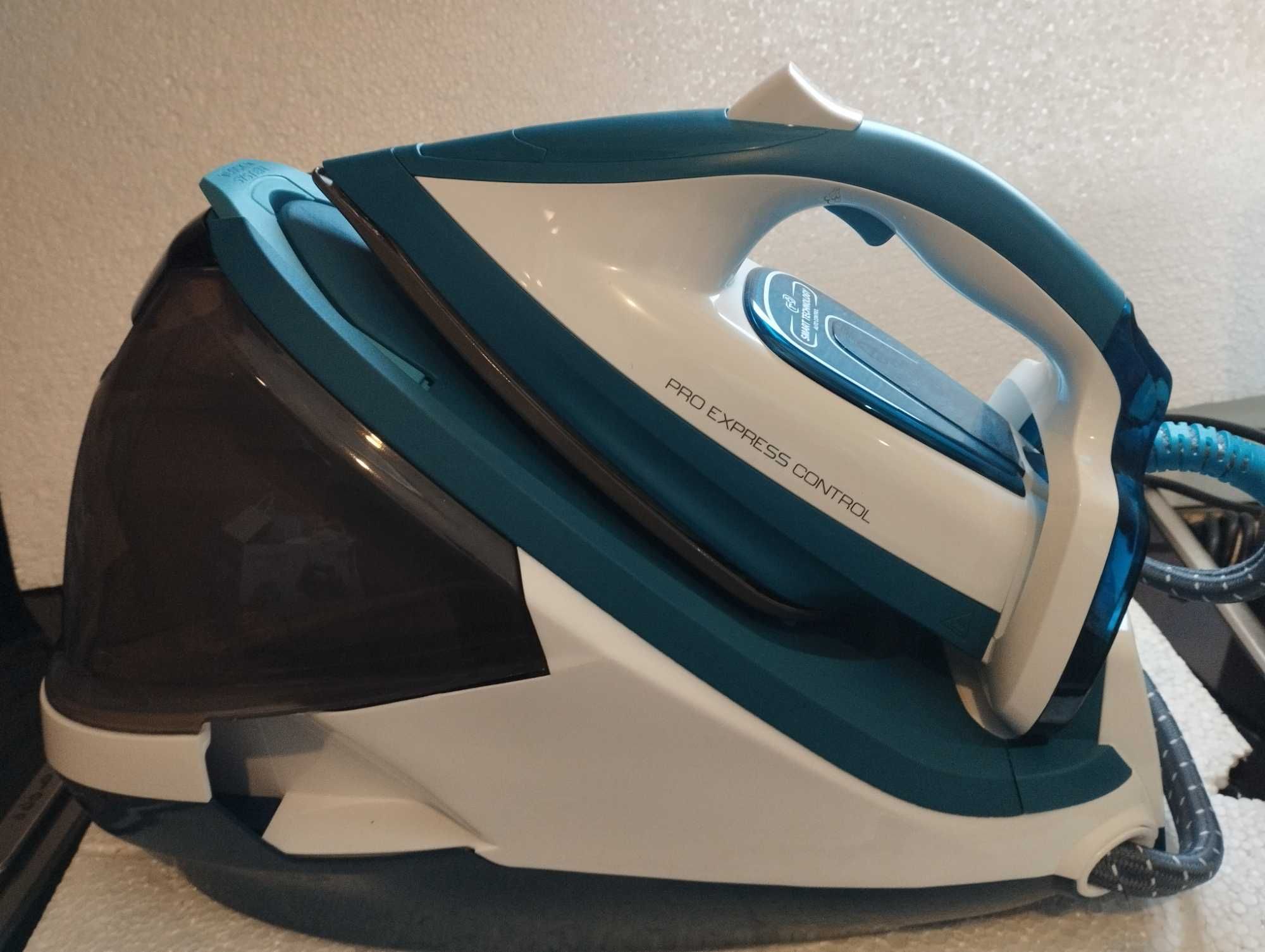 Парова праска TEFAL GV8963
