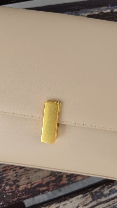 Шкіряна бежева сумка , натуральна шкіра