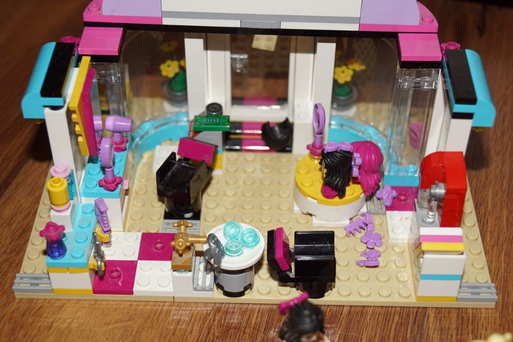 LEGO Friends nr 41093 - Salon fryzjerski w Heartlake