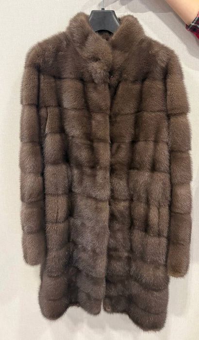 Норкова шуба , розмір s, довжина 90см, стан нового виробу!