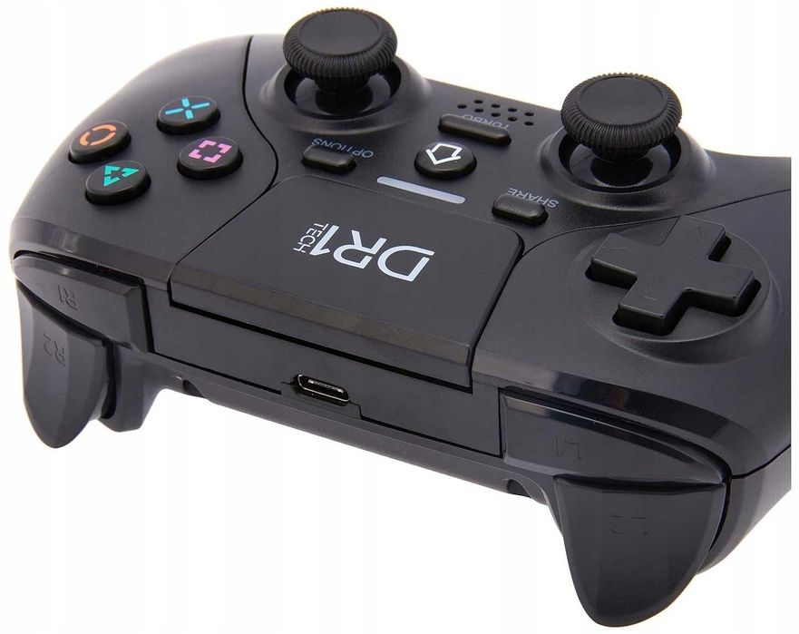 Pad bezprzewodowy DR1TECH PS4 PS4 PRO PS5 Czarny NOWY