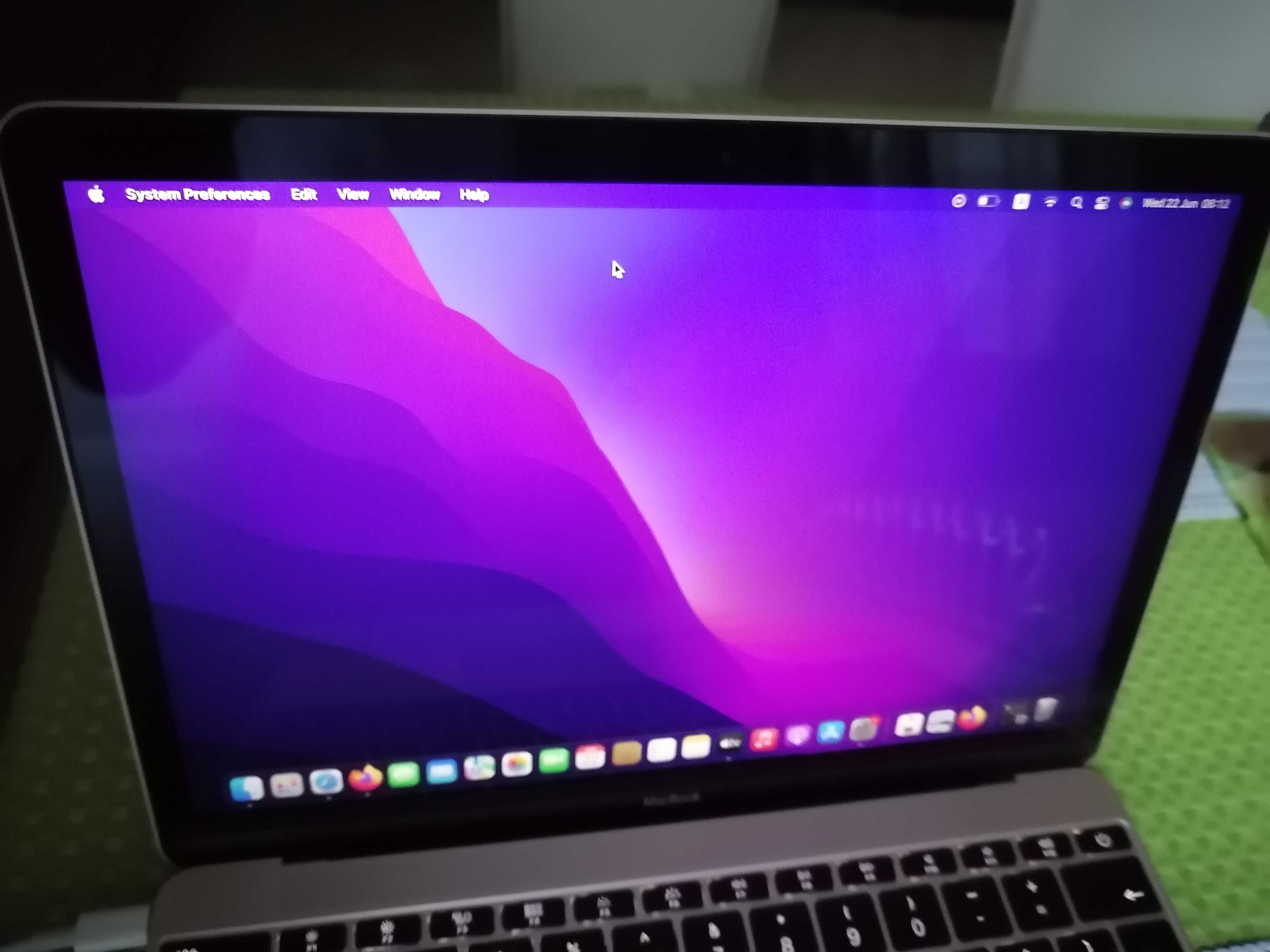 Macbook air A1534 12" M/8GB RAM/256GB Gwizdną Szarość