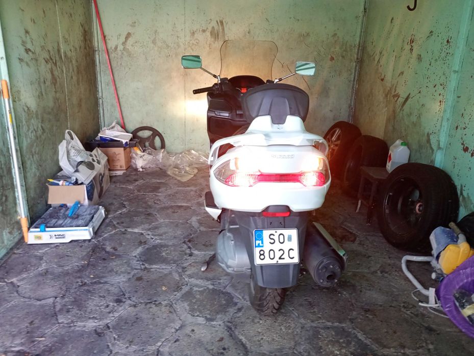 Suzuki Burgman 400